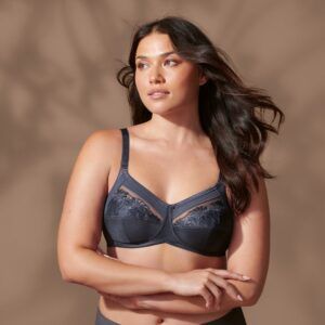 Lees meer over het artikel Anita Safina