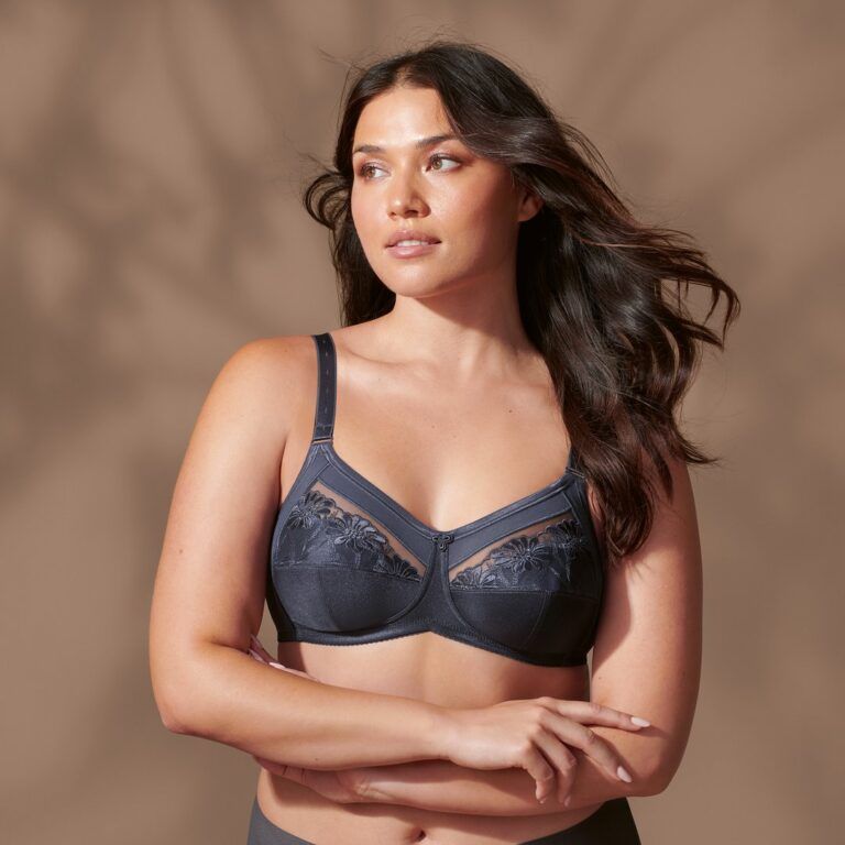 Lees meer over het artikel Anita Safina